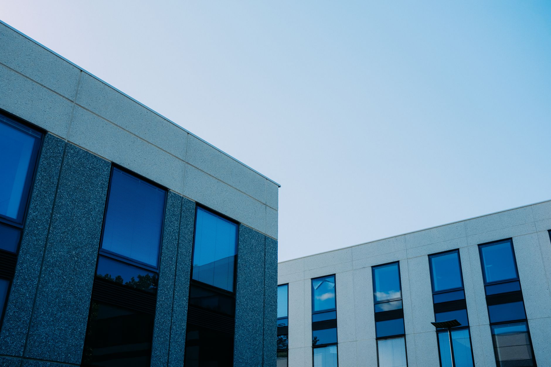 agence immobilière commerciale Fréjus
